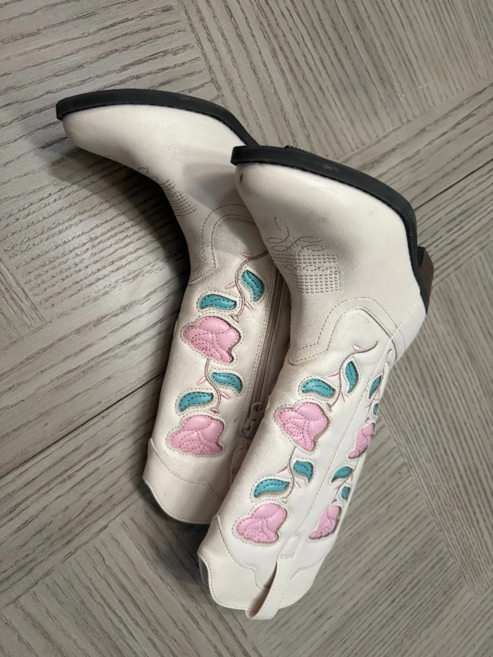 Kids' Emberly Embroidered Western Boots - art class Ivory - SIZE 1